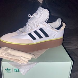 Ivy park super sleek 72